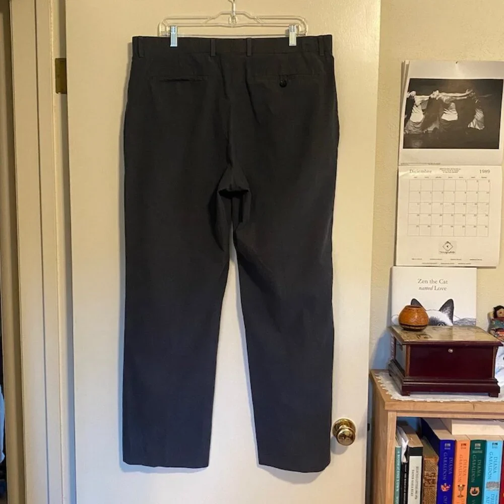 Banana Republic Men's Cordoroy Like Super Soft Pants, Size 38/32